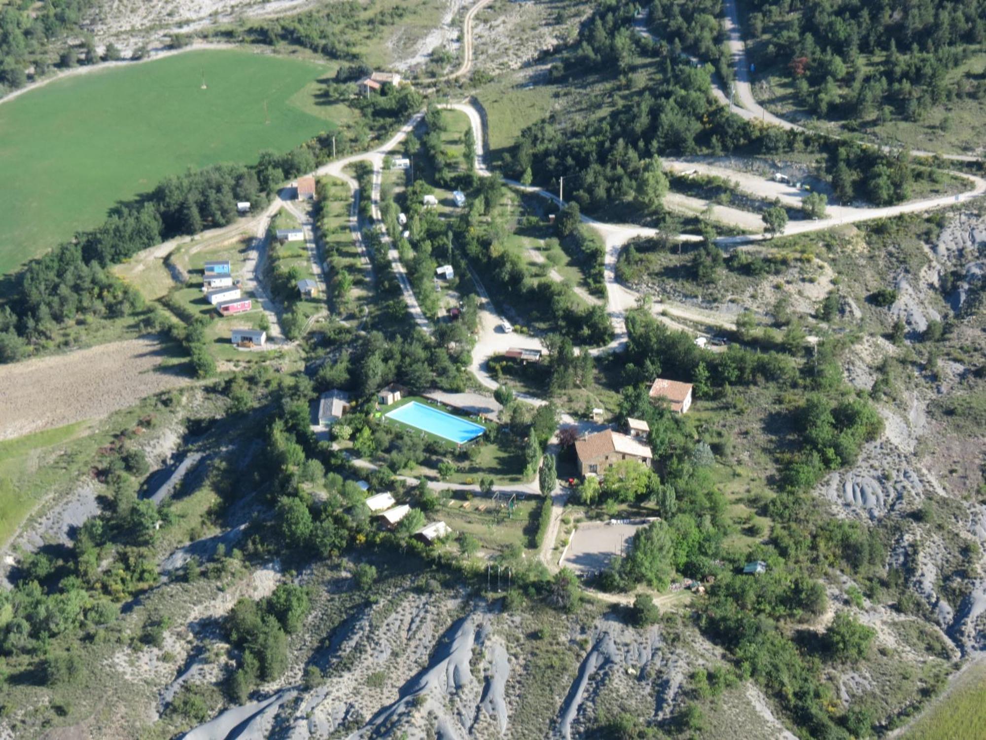 Camping Les Hauts De Rosans Buitenkant foto